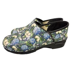Bjork Swedish Professional Silke Leather Clogs Floral Bloom Size 40 US 9